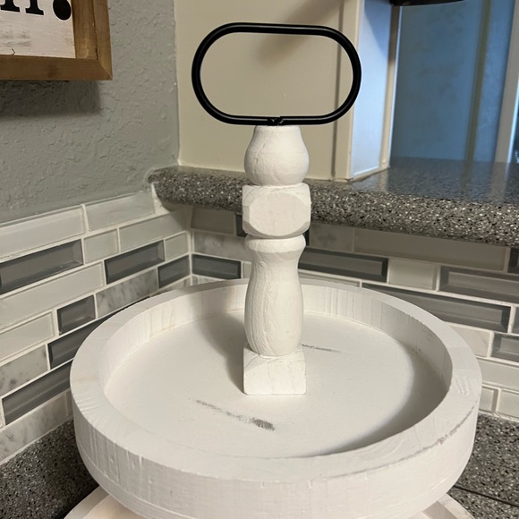 Hallmark Decor - Picture 6 of 14